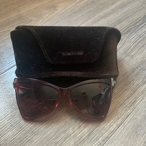 Tom ford Tallulah Pink butterfly